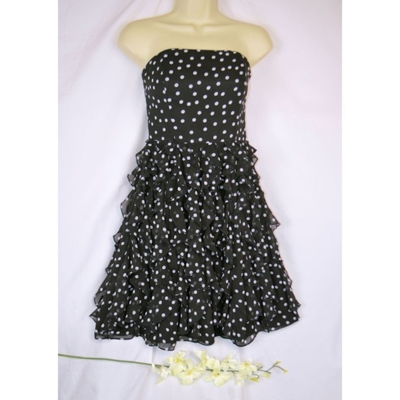White House Black Market Flirty Strapless Polka Dot Coctail Dress Size: 0 - Picture 2 of 4